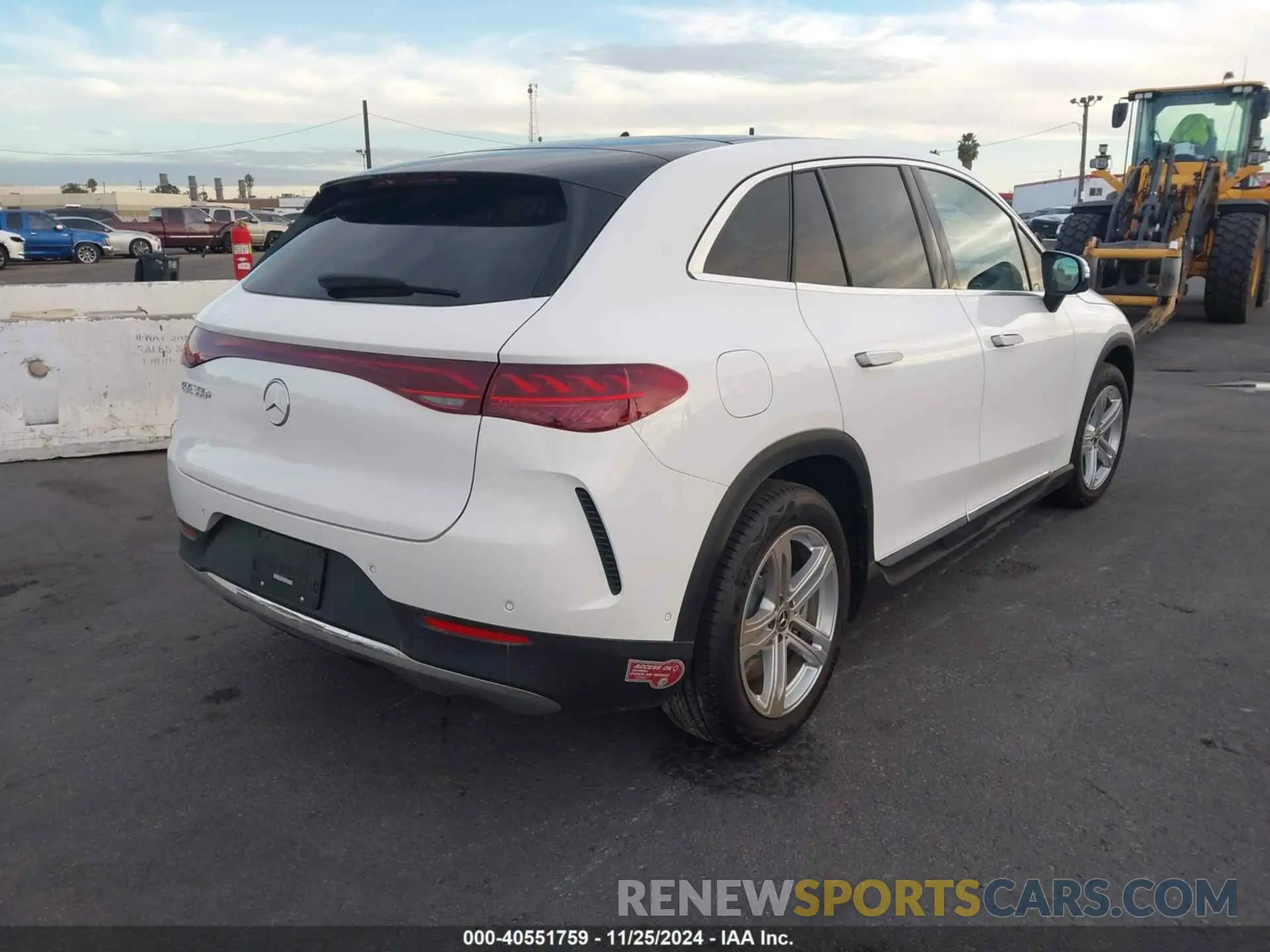 4 fotografías del automóvil dañado 4JGGM2BB6PA009864 MERCEDES-BENZ EQE 350+ SUV 2023