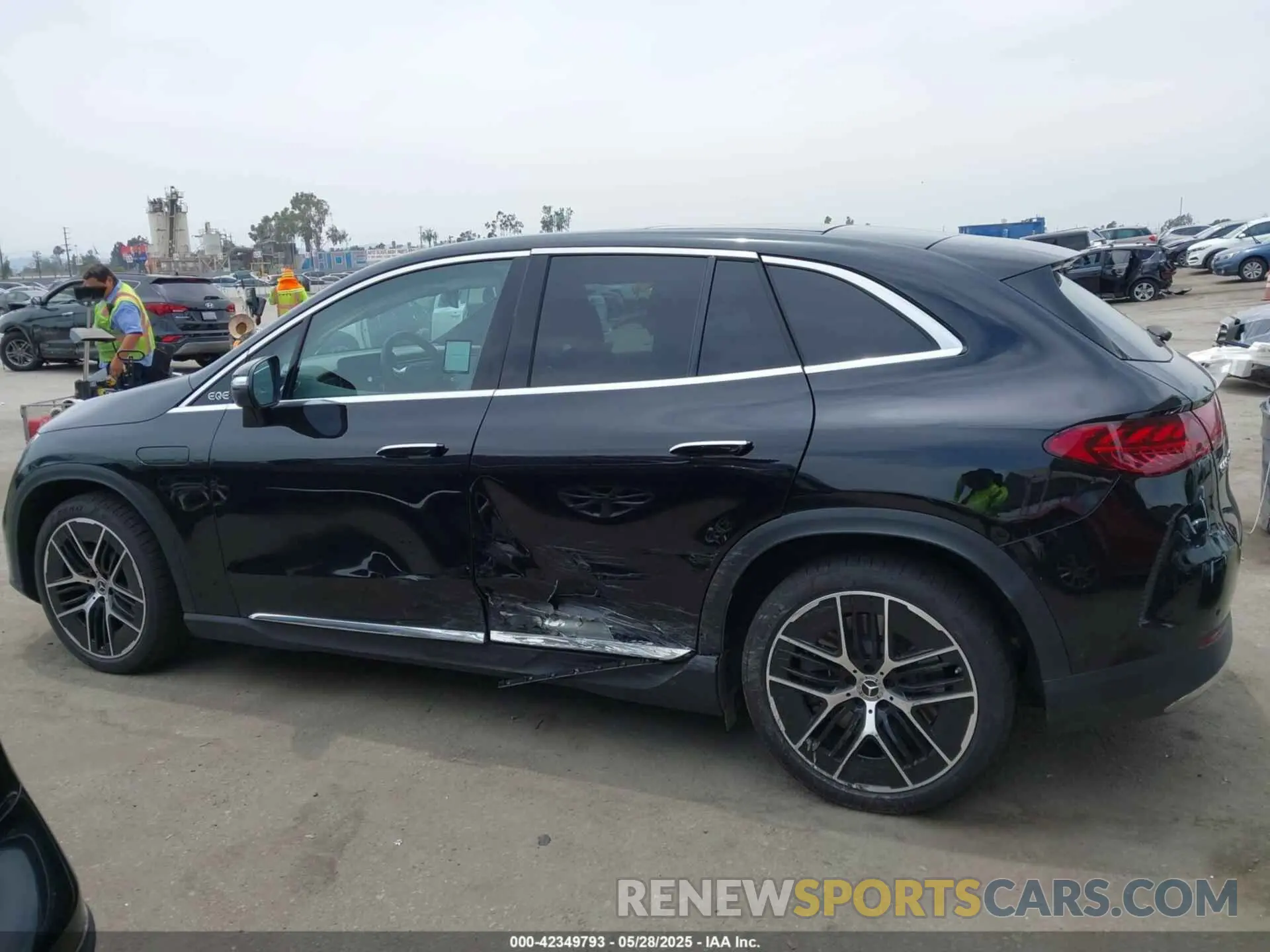 14 fotografías del automóvil dañado 4JGGM2BB0RA053586 MERCEDES-BENZ EQE 350+ SUV 2024