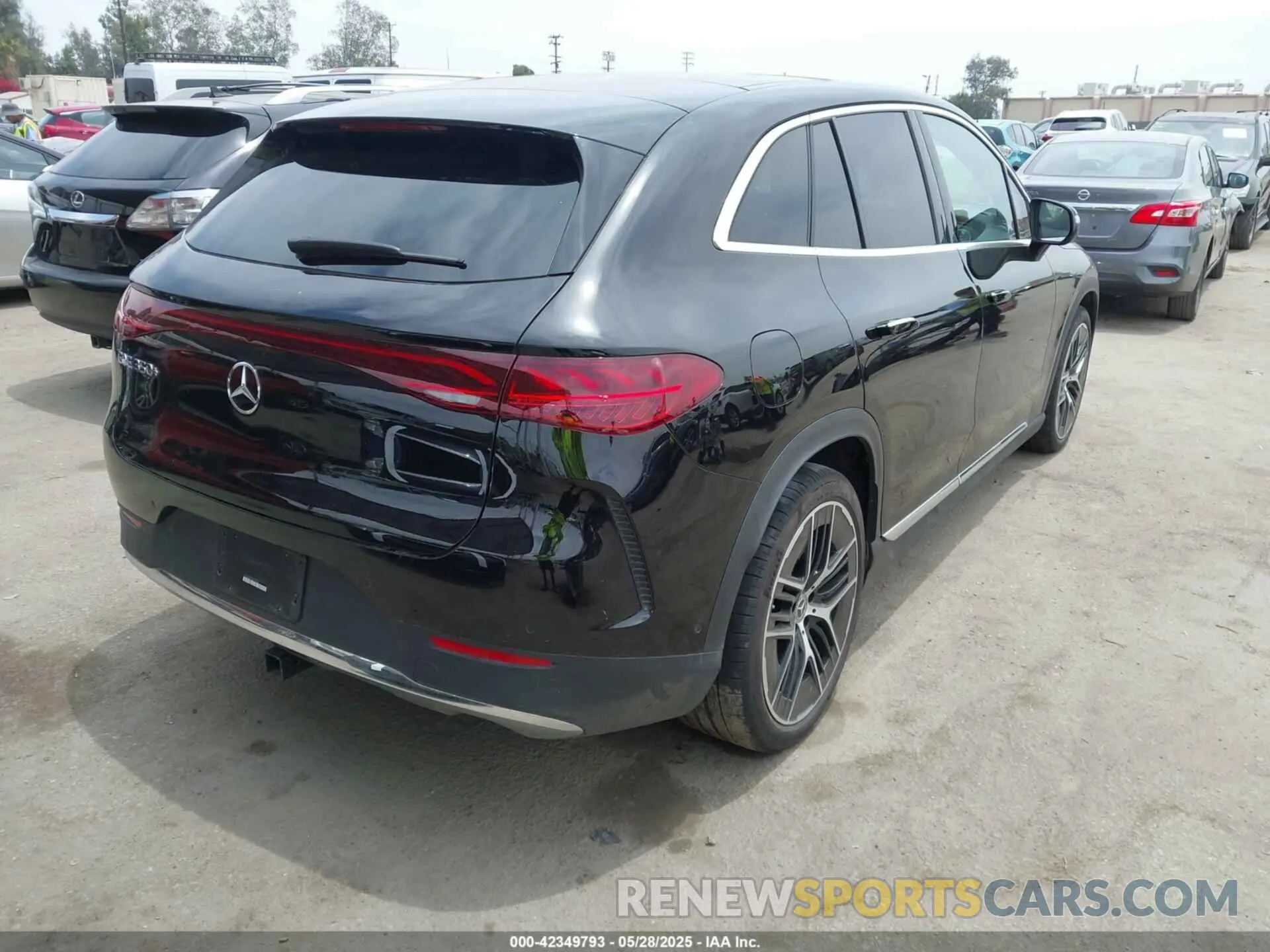 4 fotografías del automóvil dañado 4JGGM2BB0RA053586 MERCEDES-BENZ EQE 350+ SUV 2024