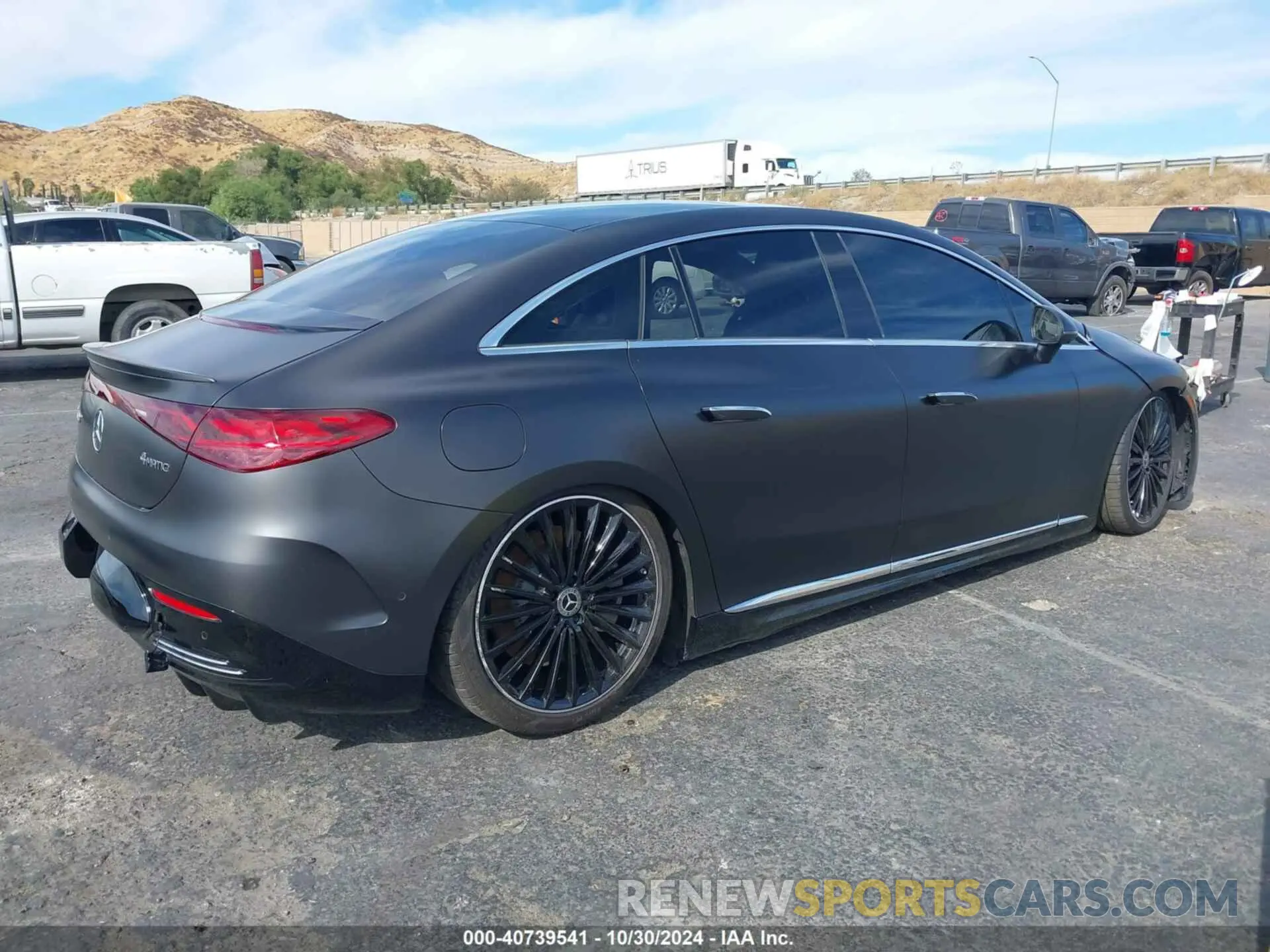 4 fotografías del automóvil dañado W1KEG2CB2PF034898 MERCEDES-BENZ EQE 500 2023