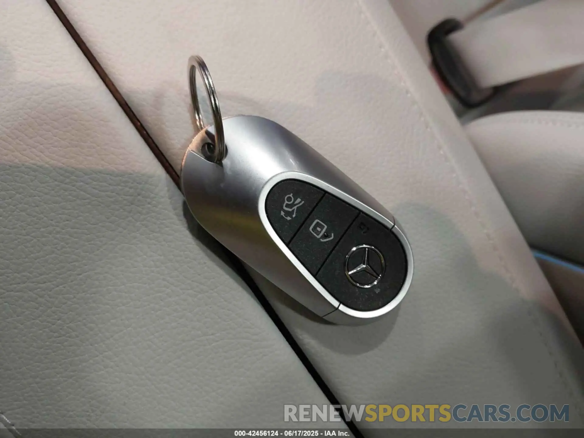 11 fotografías del automóvil dañado W1KEG2CB4PF035468 MERCEDES-BENZ EQE 500 2023