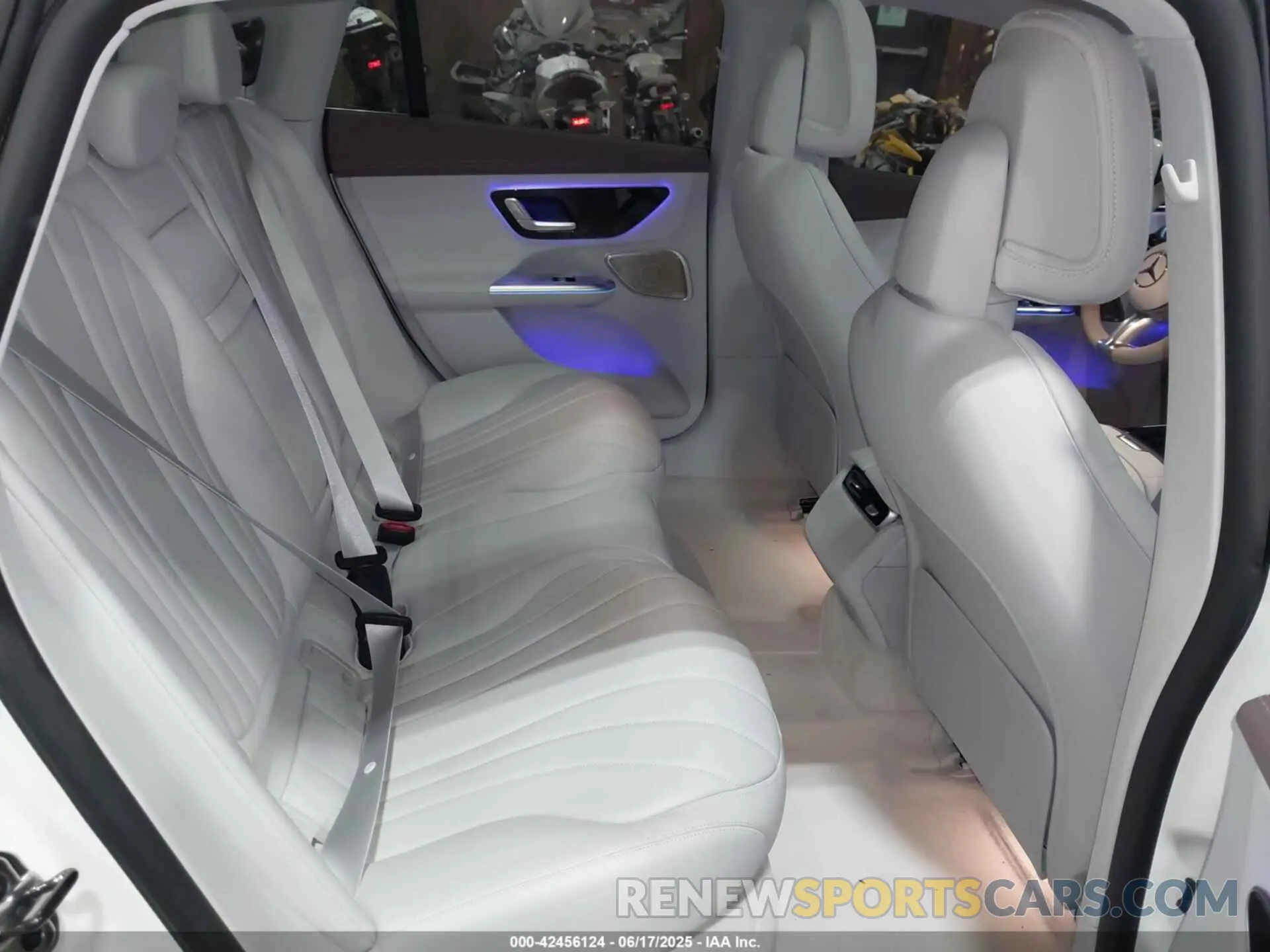 8 fotografías del automóvil dañado W1KEG2CB4PF035468 MERCEDES-BENZ EQE 500 2023