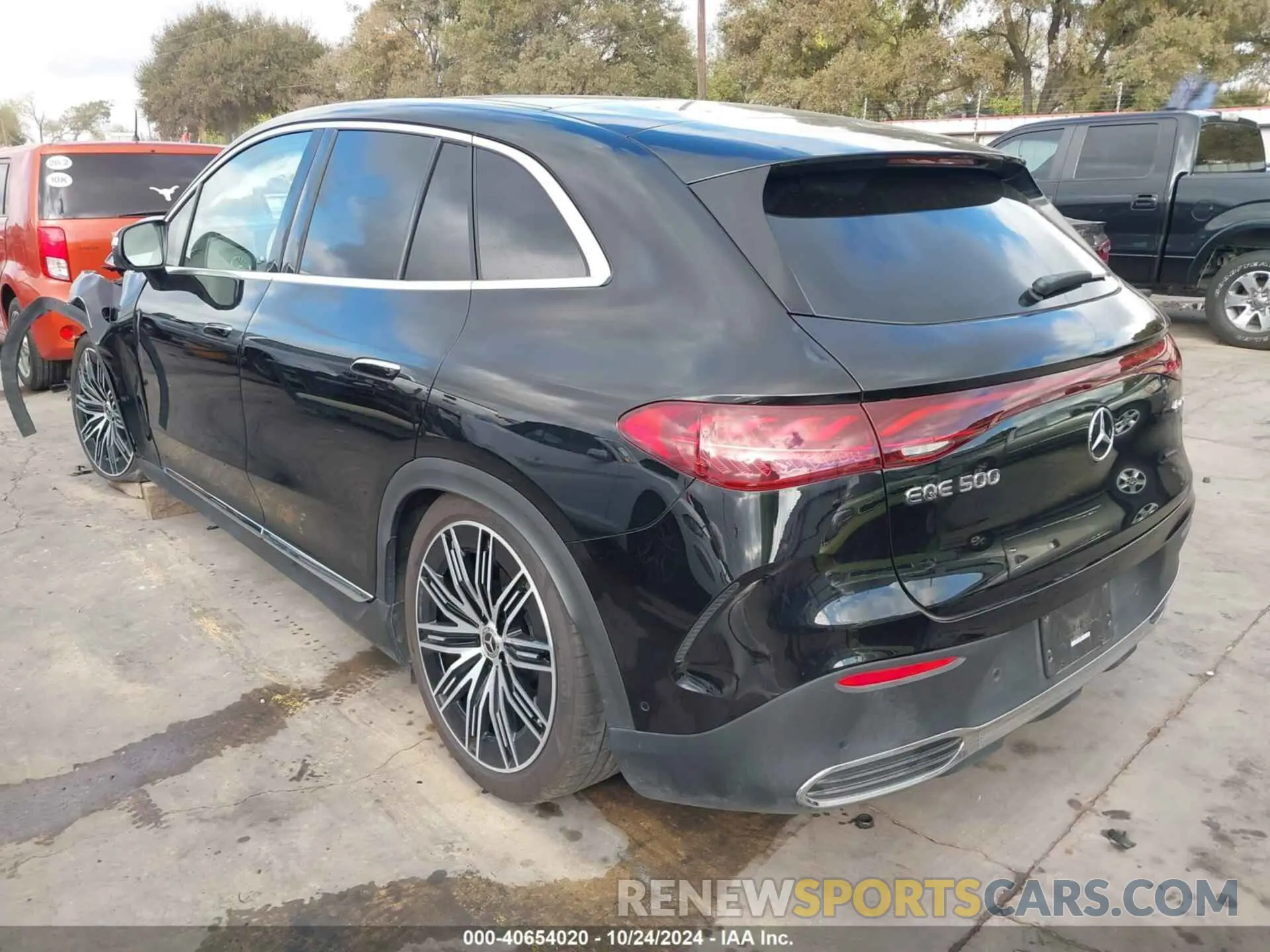 3 fotografías del automóvil dañado 4JGGM2CB4PA019548 MERCEDES-BENZ EQE 500 SUV 2023