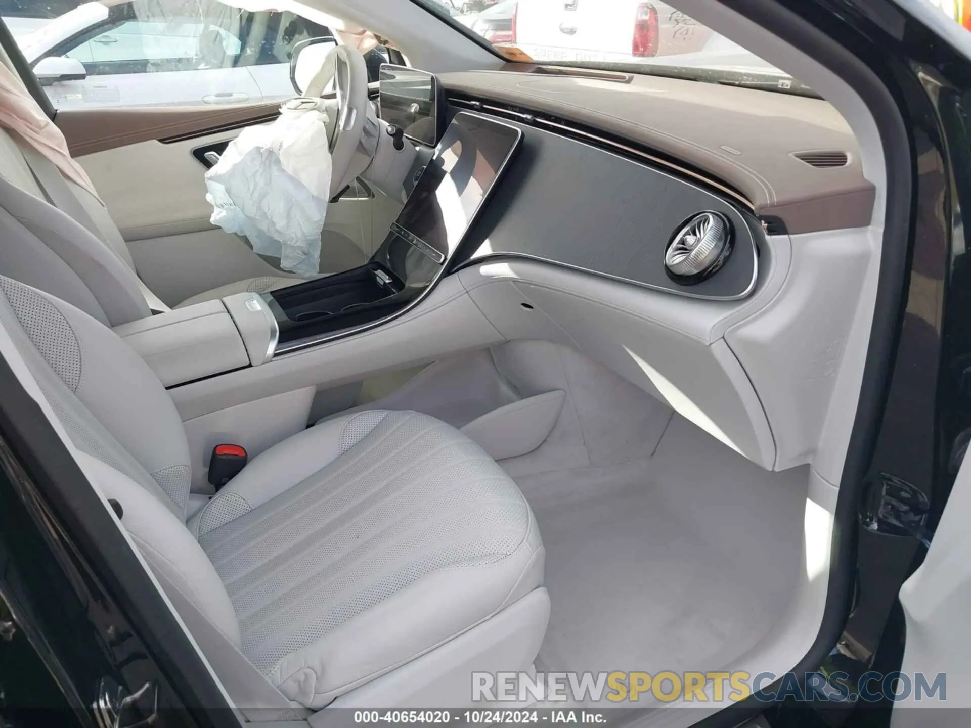 5 fotografías del automóvil dañado 4JGGM2CB4PA019548 MERCEDES-BENZ EQE 500 SUV 2023