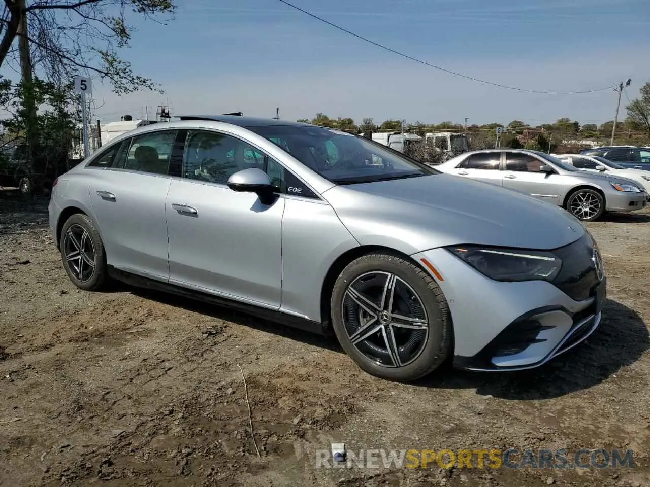 4 fotografías del automóvil dañado W1KEG2CBXPF031697 MERCEDES-BENZ EQE SEDAN 2023