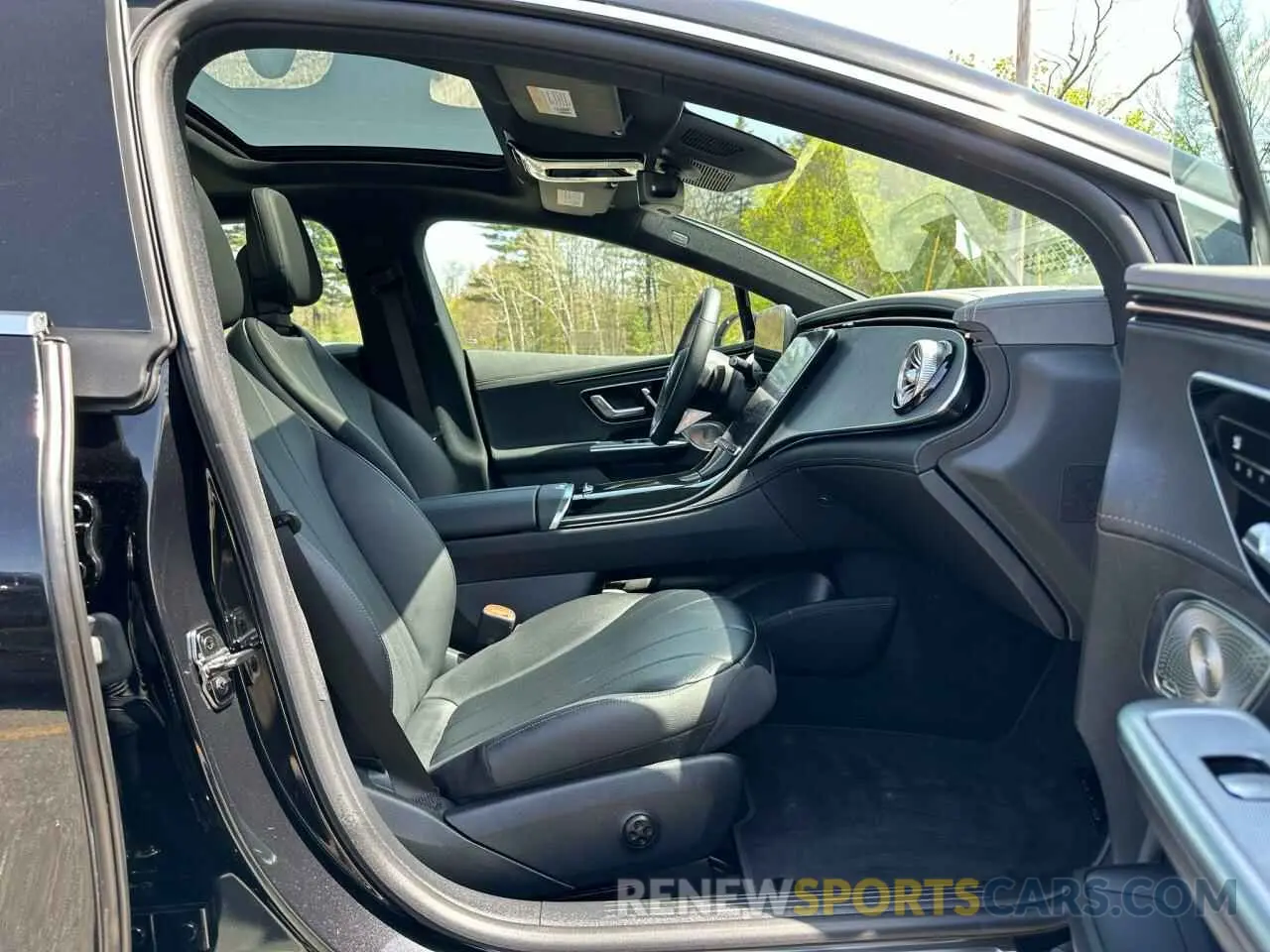 6 fotografías del automóvil dañado W1KEG1CB2RF054226 MERCEDES-BENZ EQE SEDAN 2024