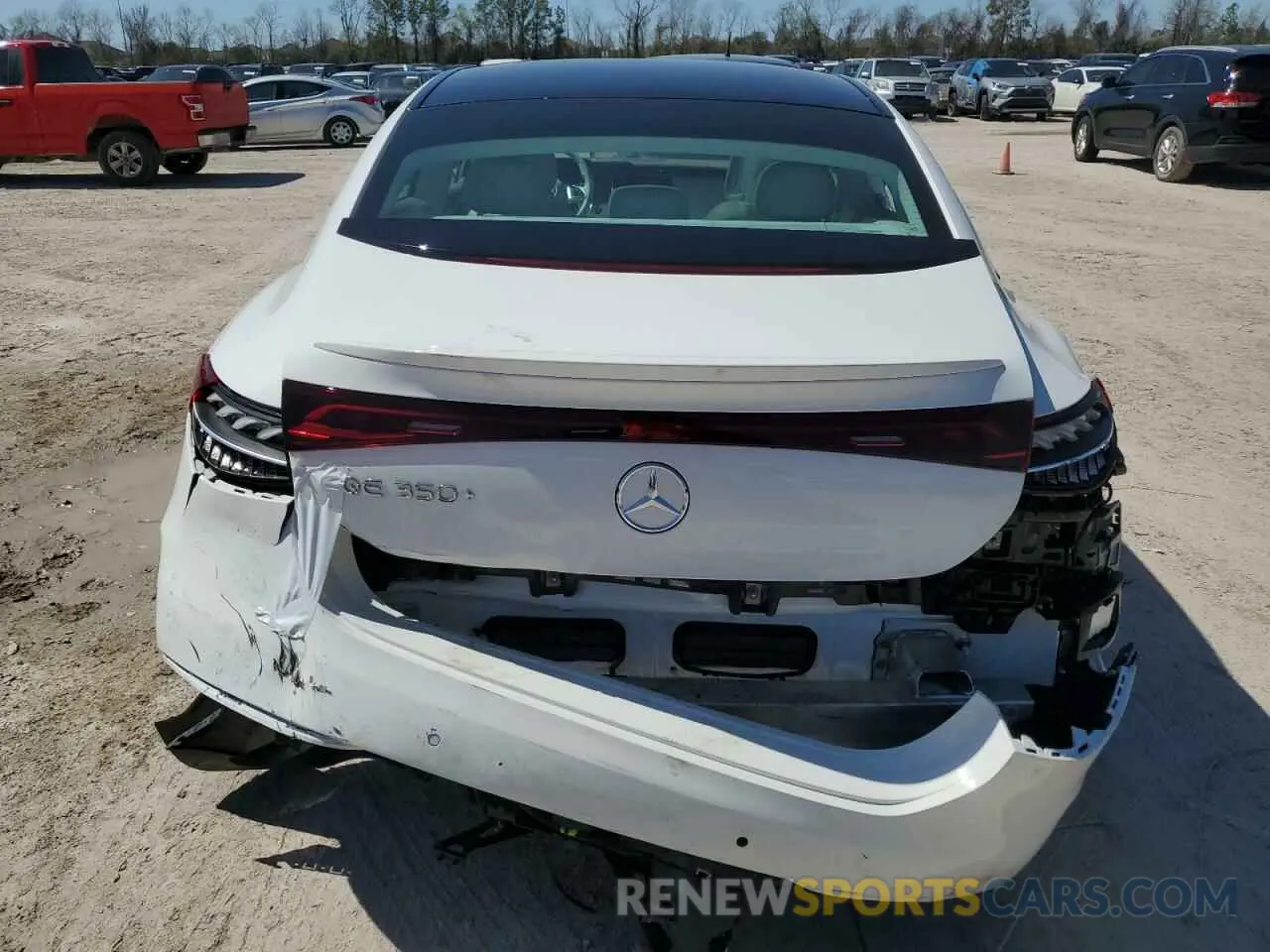 6 fotografías del automóvil dañado W1KEG2BB4RF060472 MERCEDES-BENZ EQE SEDAN 2024