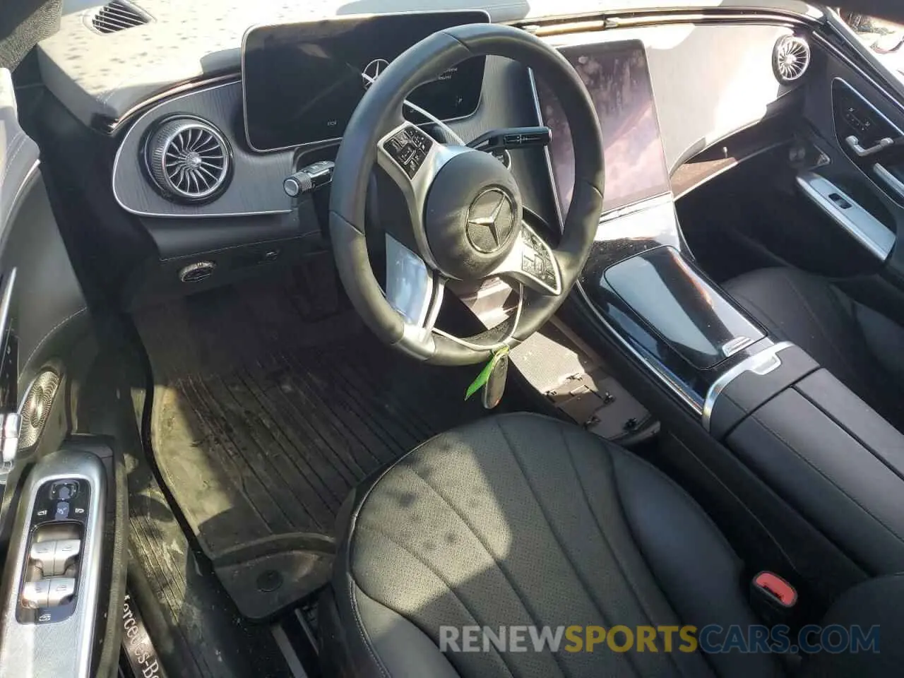 8 fotografías del automóvil dañado W1KEG2BB8RF043240 MERCEDES-BENZ EQE SEDAN 2024