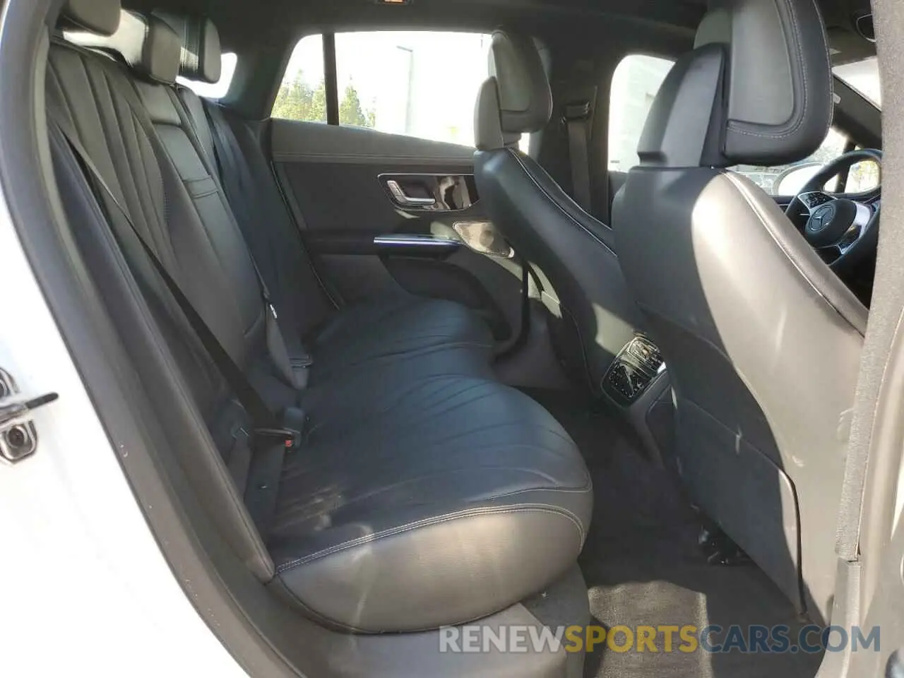 10 fotografías del automóvil dañado W1KEG2CB3RF051566 MERCEDES-BENZ EQE SEDAN 2024