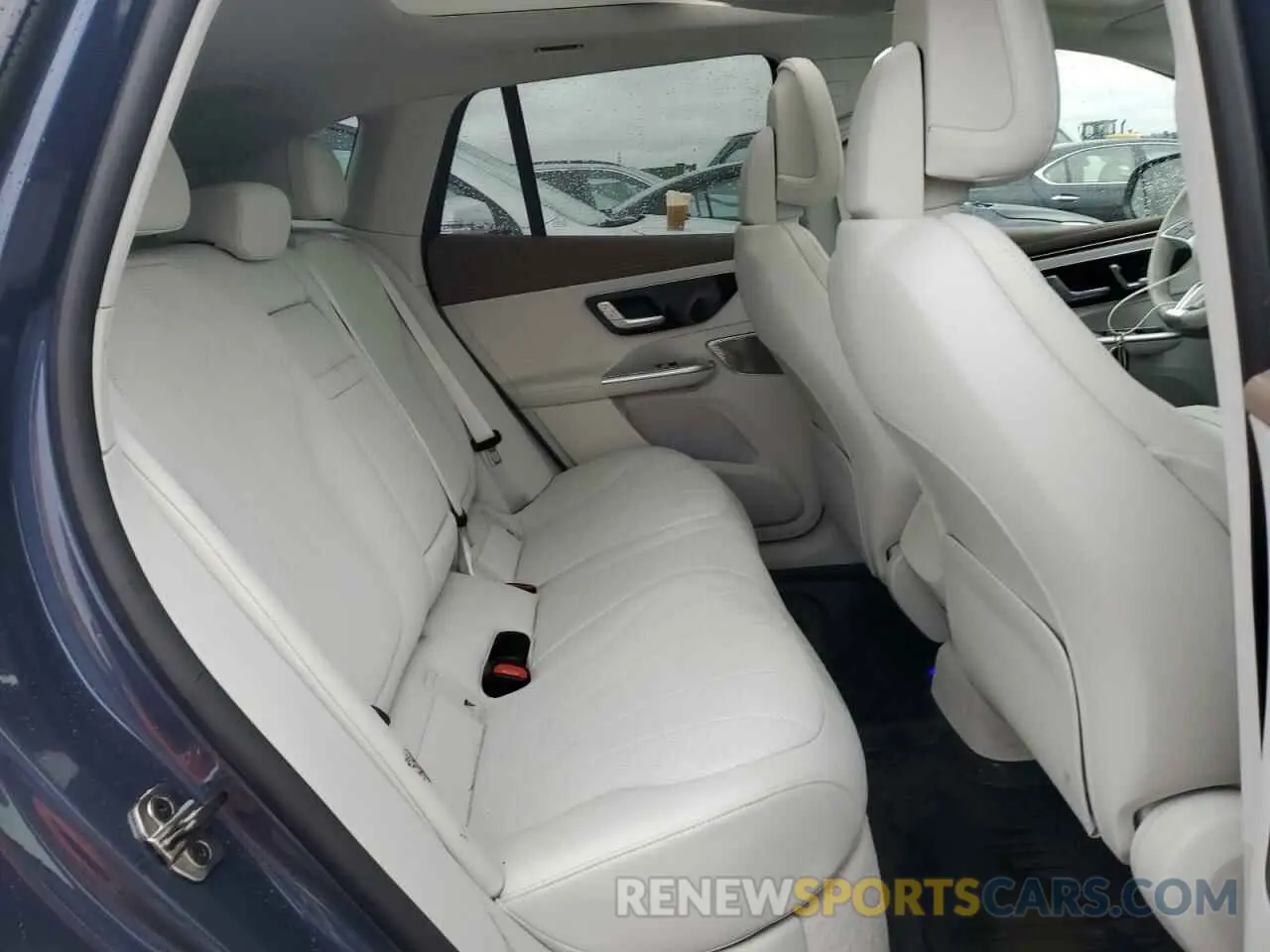 10 fotografías del automóvil dañado 4JGGM1CB0PA011814 MERCEDES-BENZ EQE SUV 35 2023