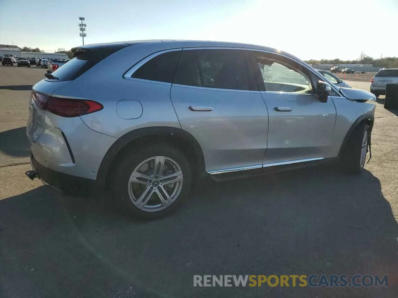 3 fotografías del automóvil dañado 4JGGM1CB6PA027855 MERCEDES-BENZ EQE SUV 35 2023