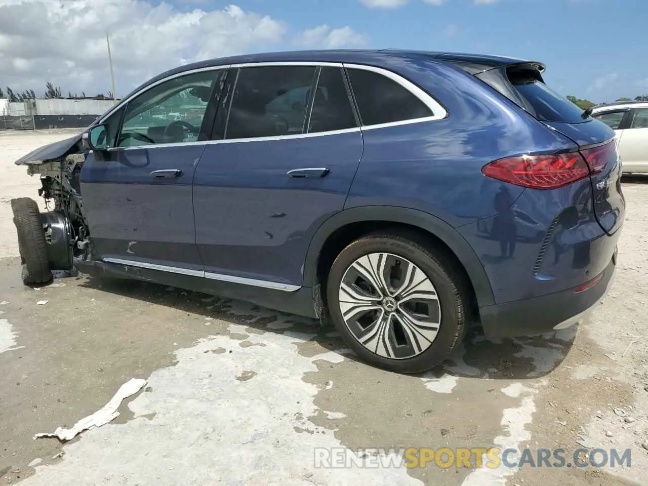 2 fotografías del automóvil dañado 4JGGM1CB9PA037764 MERCEDES-BENZ EQE SUV 35 2023