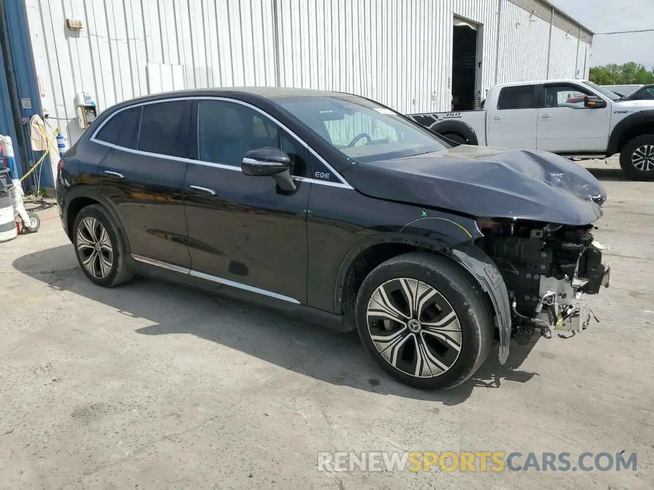 4 fotografías del automóvil dañado 4JGGM1CBXPA009973 MERCEDES-BENZ EQE SUV 35 2023