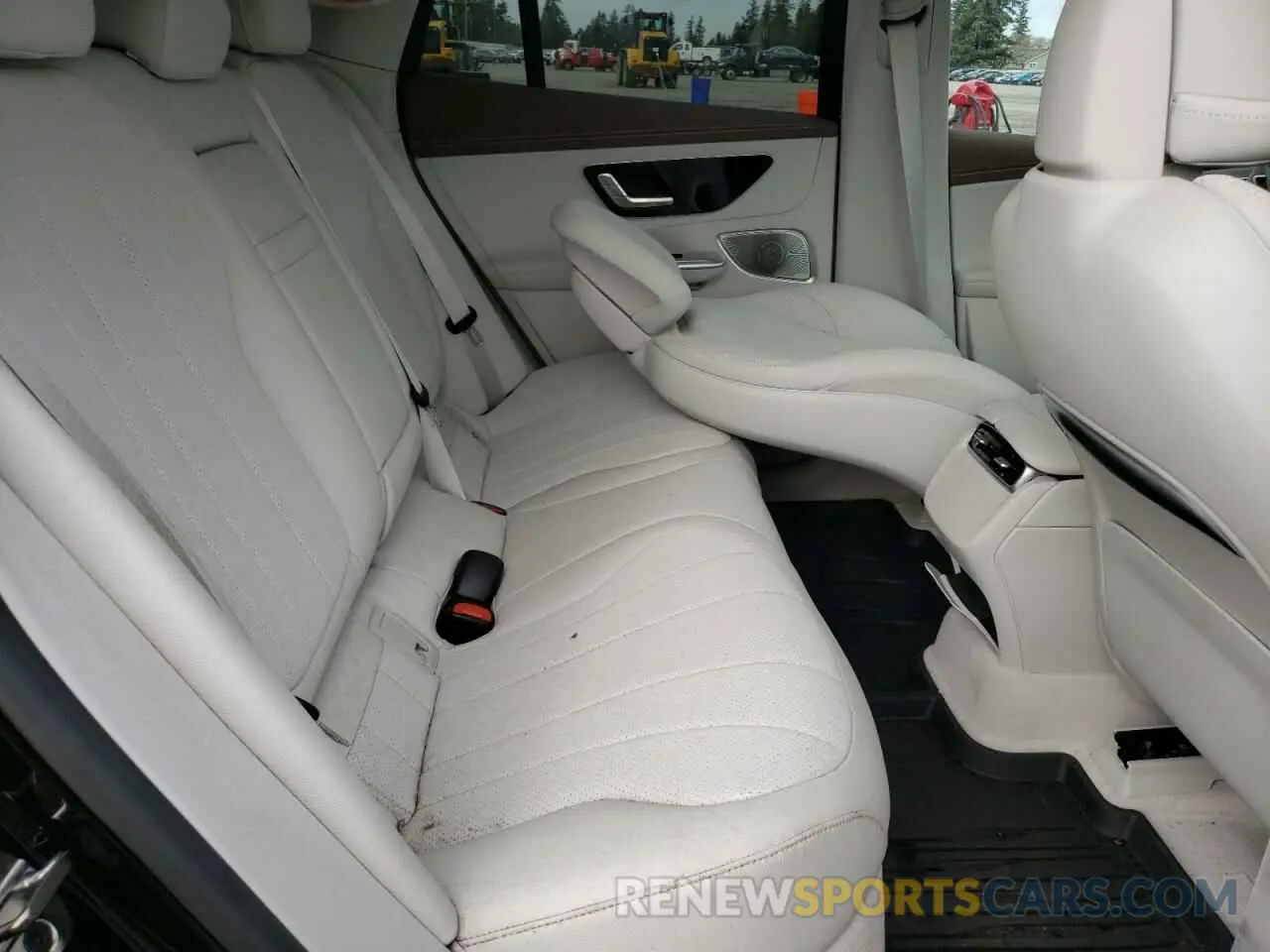 11 fotografías del automóvil dañado 4JGGM1CB8RA045017 MERCEDES-BENZ EQE SUV 35 2024