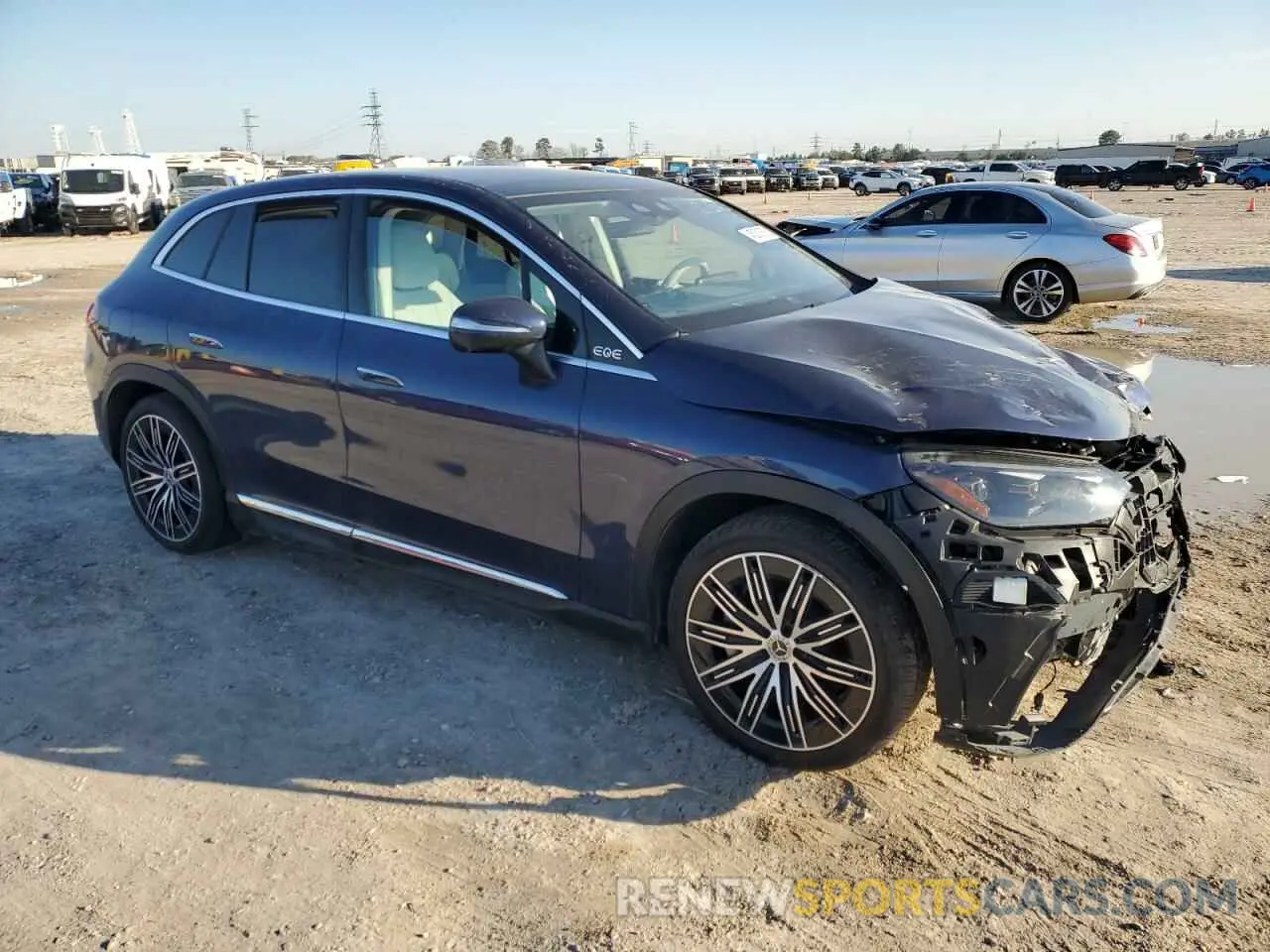 4 fotografías del automóvil dañado 4JGGM2BB0RA042832 MERCEDES-BENZ EQE SUV 35 2024