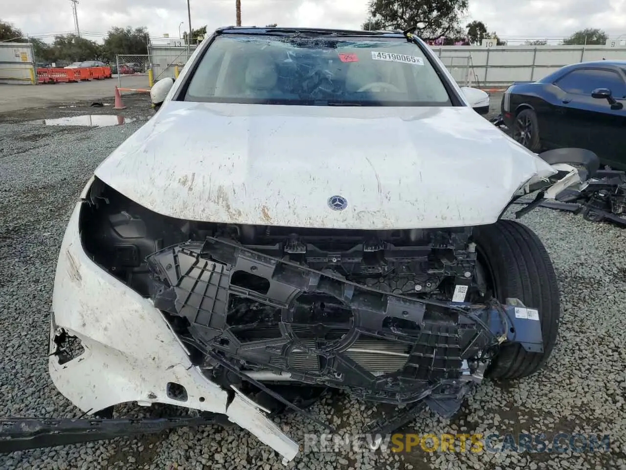 5 fotografías del automóvil dañado 4JGGM2BB3RA045014 MERCEDES-BENZ EQE SUV 35 2024