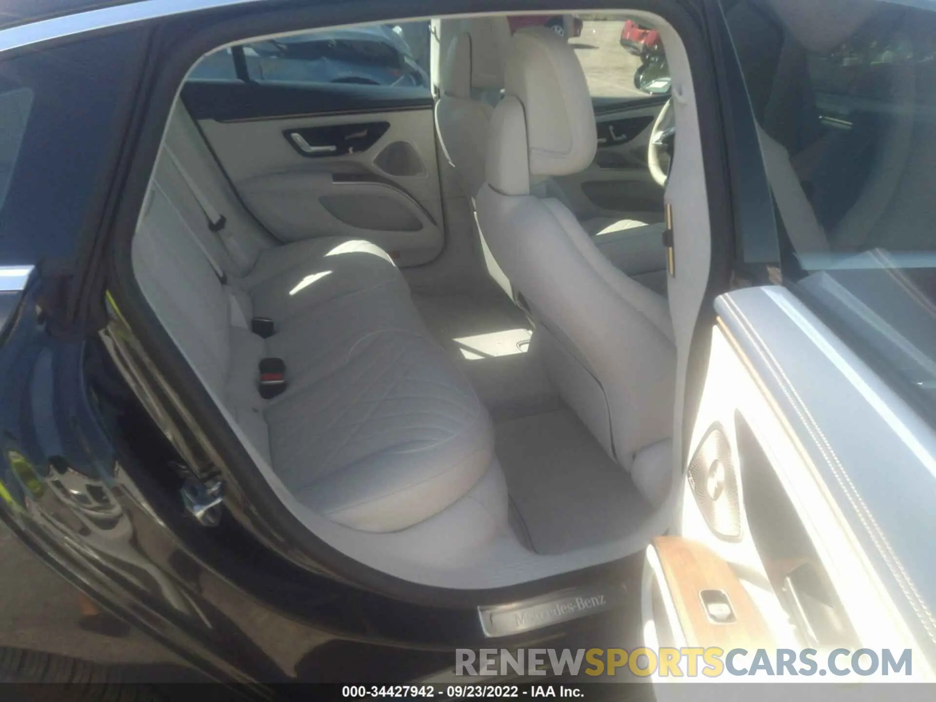 8 fotografías del automóvil dañado W1KCG2DB7NA018535 MERCEDES-BENZ EQS 2022