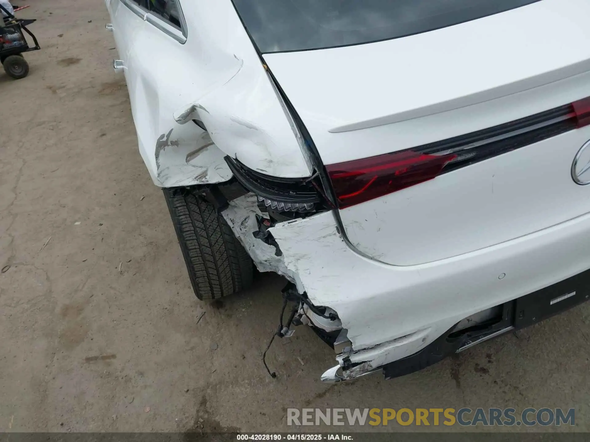 12 fotografías del automóvil dañado W1KCG2DB2PA031194 MERCEDES-BENZ EQS 450+ 2023
