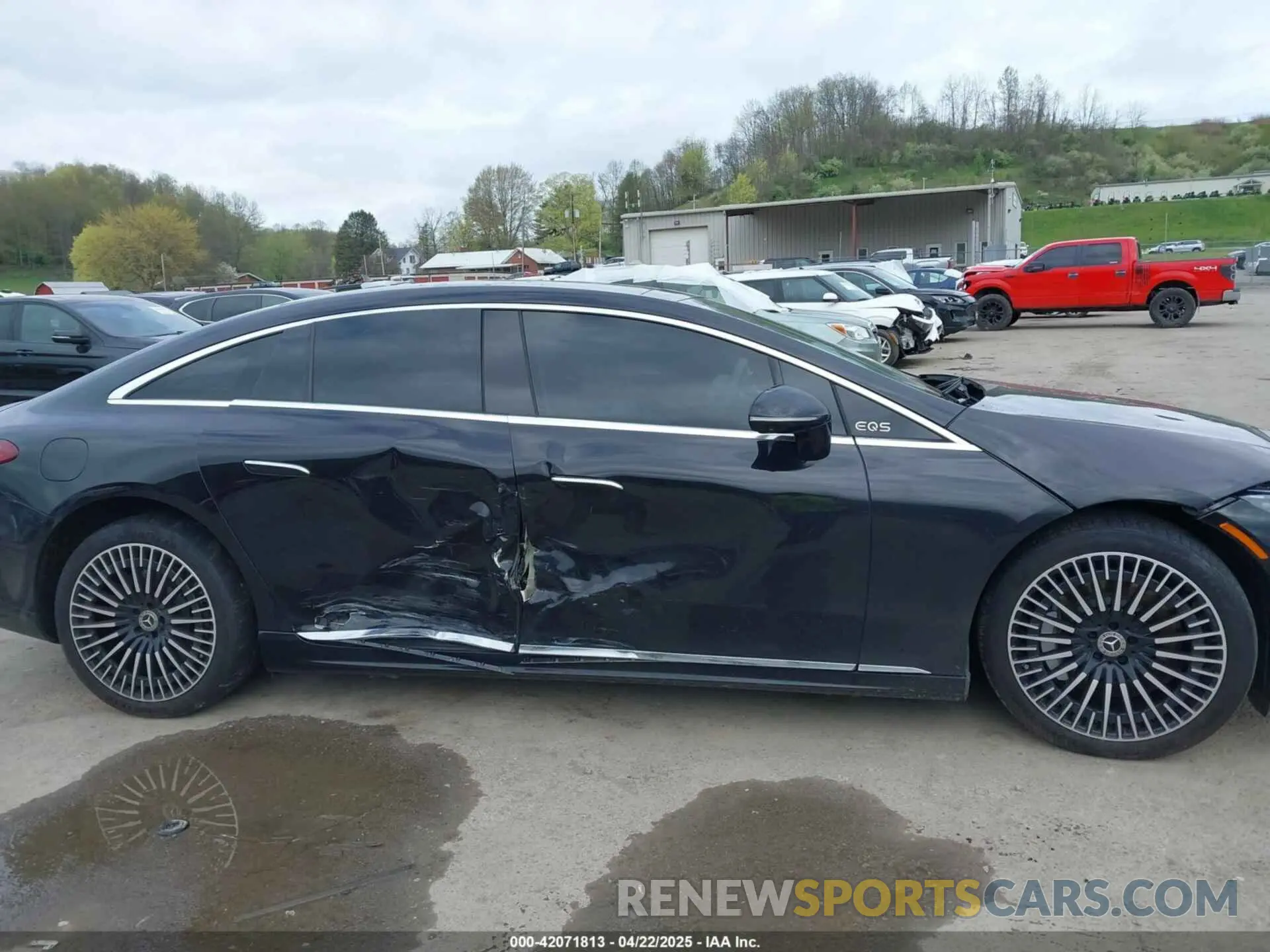 14 fotografías del automóvil dañado W1KCG2DBXPA033128 MERCEDES-BENZ EQS 450+ 2023