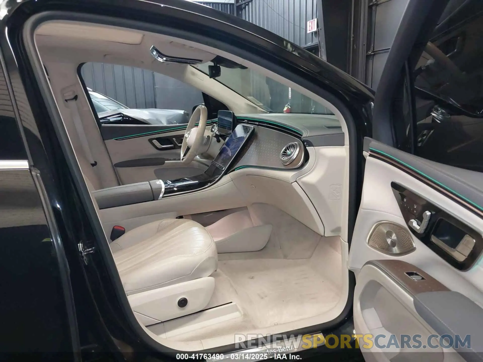 5 fotografías del automóvil dañado 4JGDM2EB2PA001663 MERCEDES-BENZ EQS 450 SUV 2023