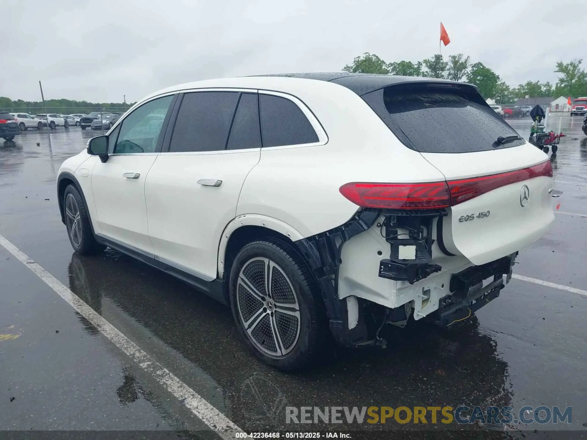 3 fotografías del automóvil dañado 4JGDM2EBXPA015987 MERCEDES-BENZ EQS 450 SUV 2023