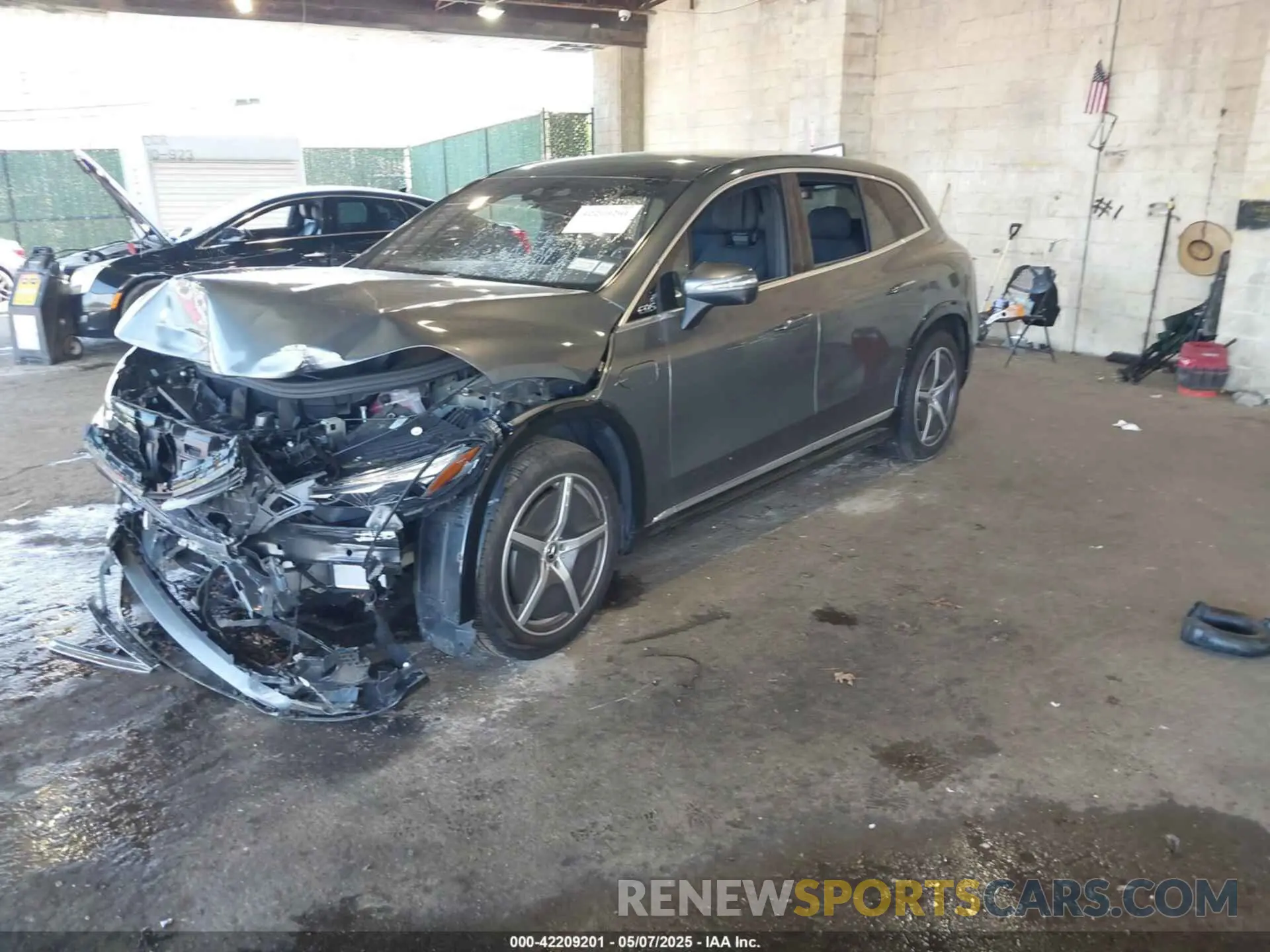 2 fotografías del automóvil dañado 4JGDM4EB3PA012585 MERCEDES-BENZ EQS 580 SUV 2023