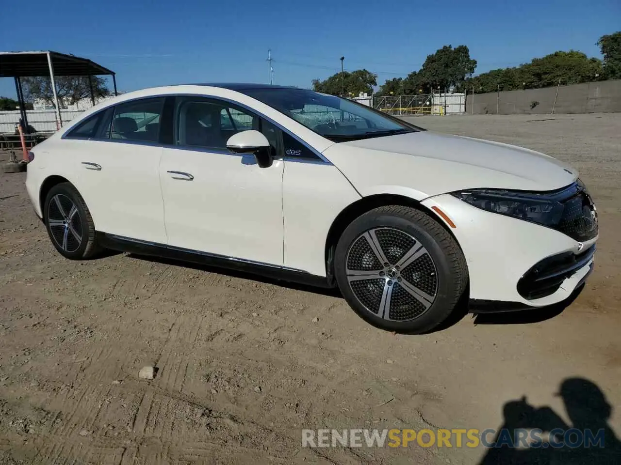 4 fotografías del automóvil dañado W1KCG2DB0NA001110 MERCEDES-BENZ EQS SEDAN 2022