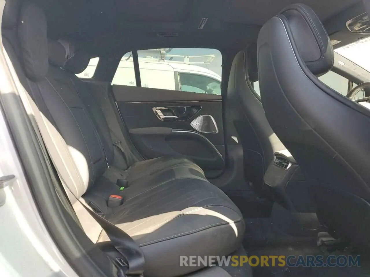 10 fotografías del automóvil dañado W1KCG2DB3NA009069 MERCEDES-BENZ EQS SEDAN 2022