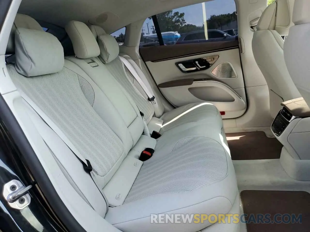 10 fotografías del automóvil dañado W1KCG2DB5NA017920 MERCEDES-BENZ EQS SEDAN 2022