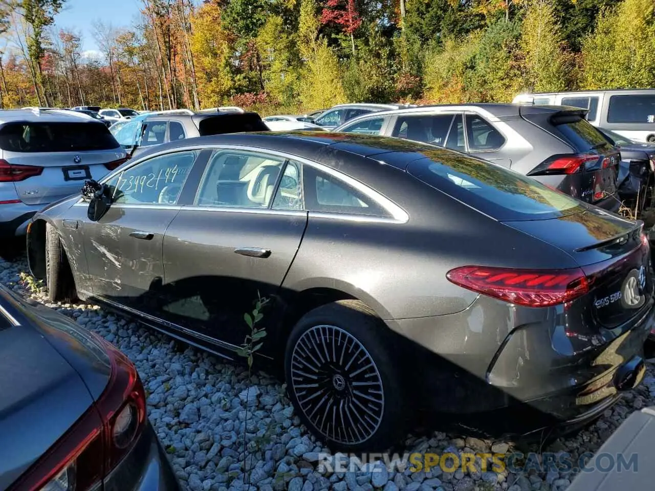 2 fotografías del automóvil dañado W1KCG4EB8NA017680 MERCEDES-BENZ EQS SEDAN 2022
