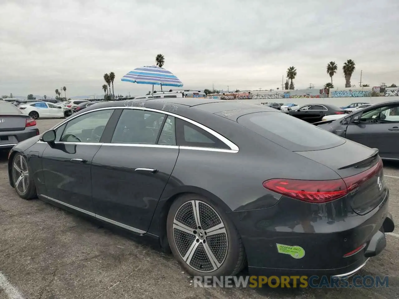 2 fotografías del automóvil dañado W1KCG2DB5PA032372 MERCEDES-BENZ EQS SEDAN 2023