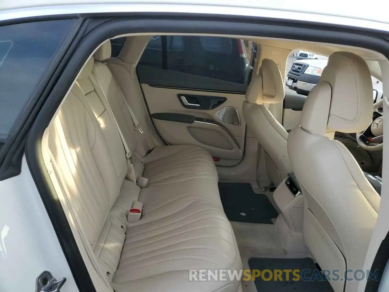 10 fotografías del automóvil dañado W1KCG2DB9PA035341 MERCEDES-BENZ EQS SEDAN 2023
