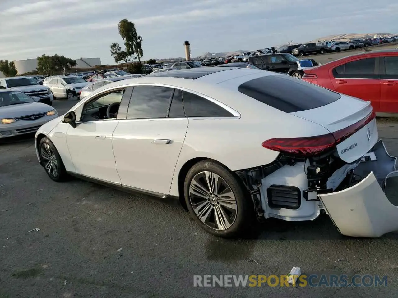 2 fotografías del automóvil dañado W1KCG2DB9PA035341 MERCEDES-BENZ EQS SEDAN 2023