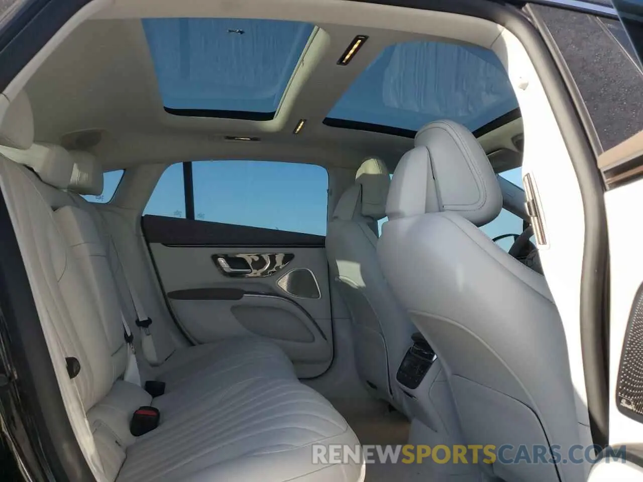 10 fotografías del automóvil dañado W1KCG2DBXPA024512 MERCEDES-BENZ EQS SEDAN 2023