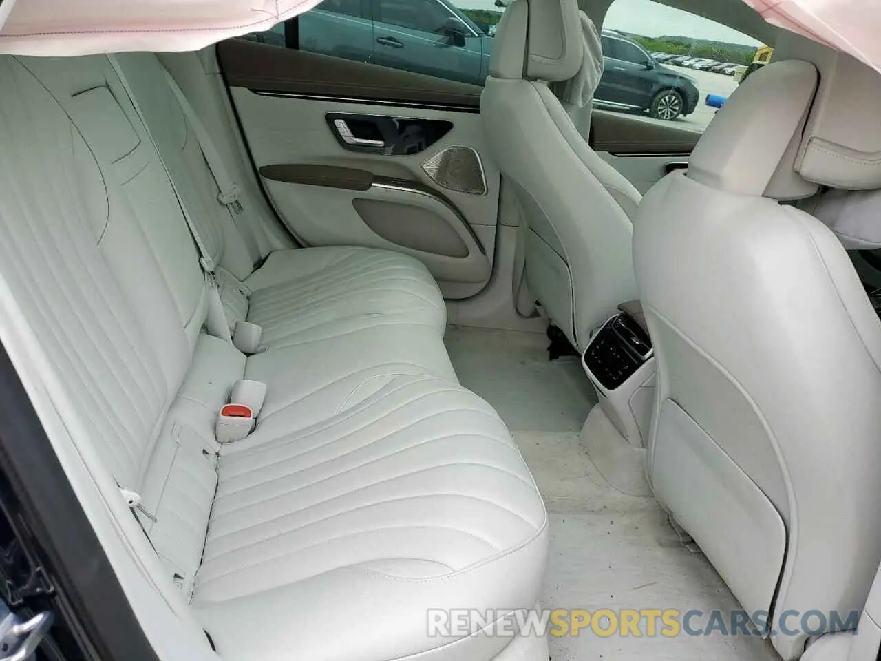 10 fotografías del automóvil dañado W1KCG2EB0PA039681 MERCEDES-BENZ EQS SEDAN 2023