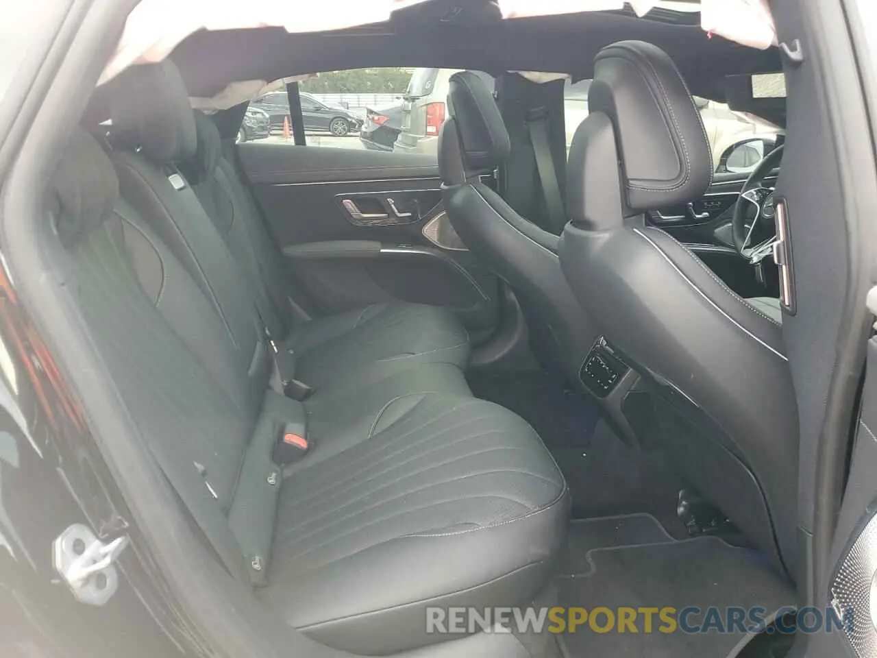 10 fotografías del automóvil dañado W1KCG2DB7RA048382 MERCEDES-BENZ EQS SEDAN 2024