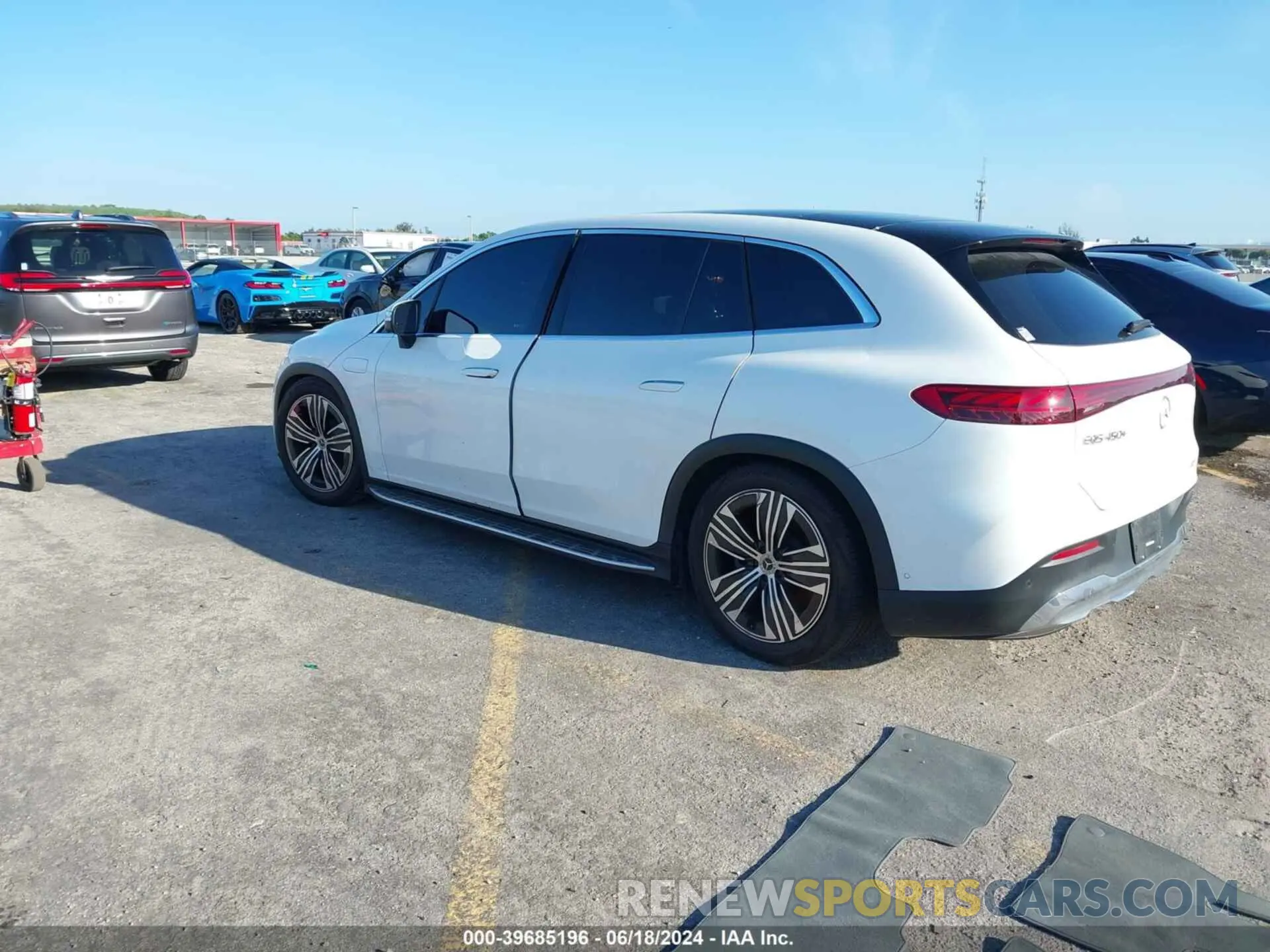 3 fotografías del automóvil dañado 4JGDM2DB4PA014285 MERCEDES-BENZ EQS SUV 2023