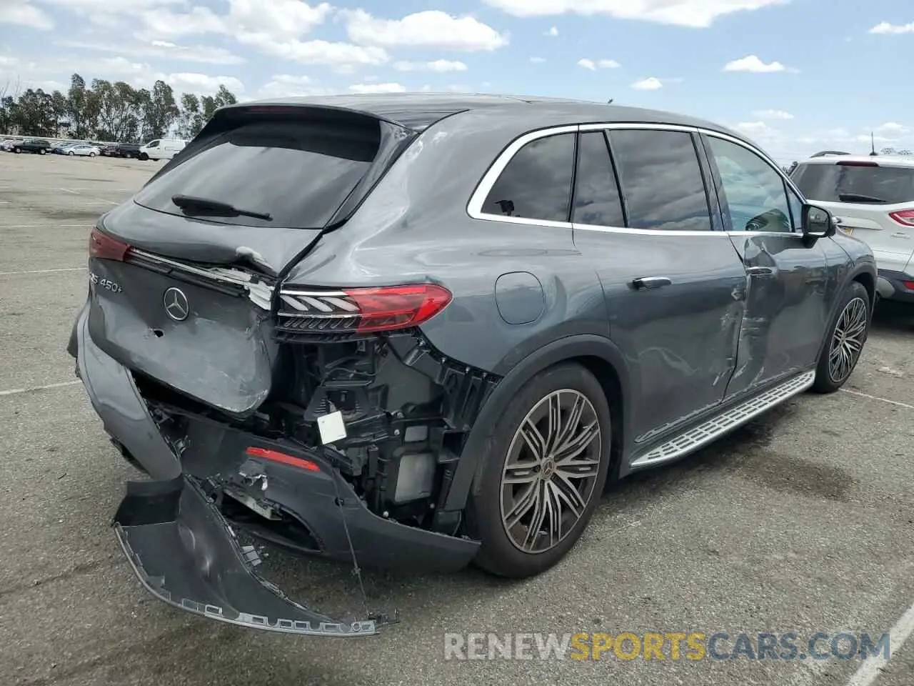 3 fotografías del automóvil dañado 4JGDM2DB4PA008891 MERCEDES-BENZ EQS SUV 45 2023