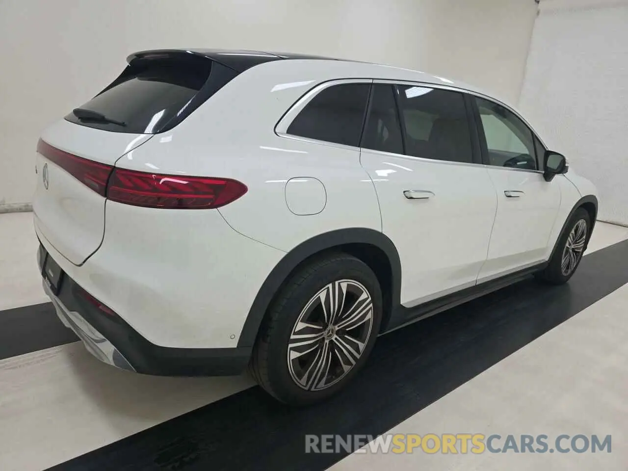 4 fotografías del automóvil dañado 4JGDM2DB8PA001491 MERCEDES-BENZ EQS SUV 45 2023