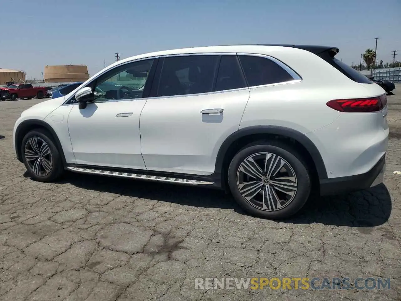 2 fotografías del automóvil dañado 4JGDM2DB9PA009082 MERCEDES-BENZ EQS SUV 45 2023
