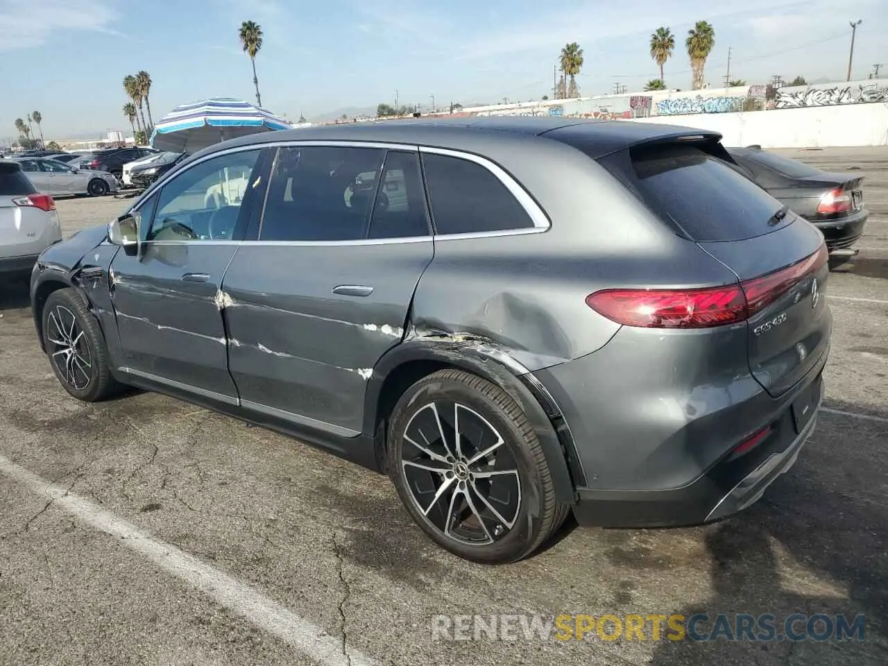 2 fotografías del automóvil dañado 4JGDM2EB7PA016014 MERCEDES-BENZ EQS SUV 45 2023