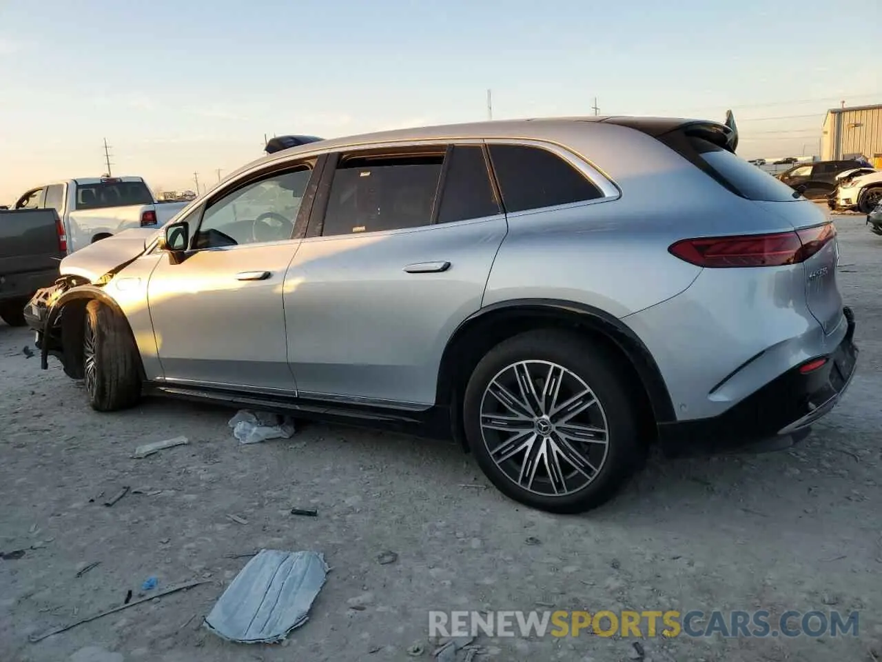 2 fotografías del automóvil dañado 4JGDM4EB5PA003130 MERCEDES-BENZ EQS SUV 58 2023