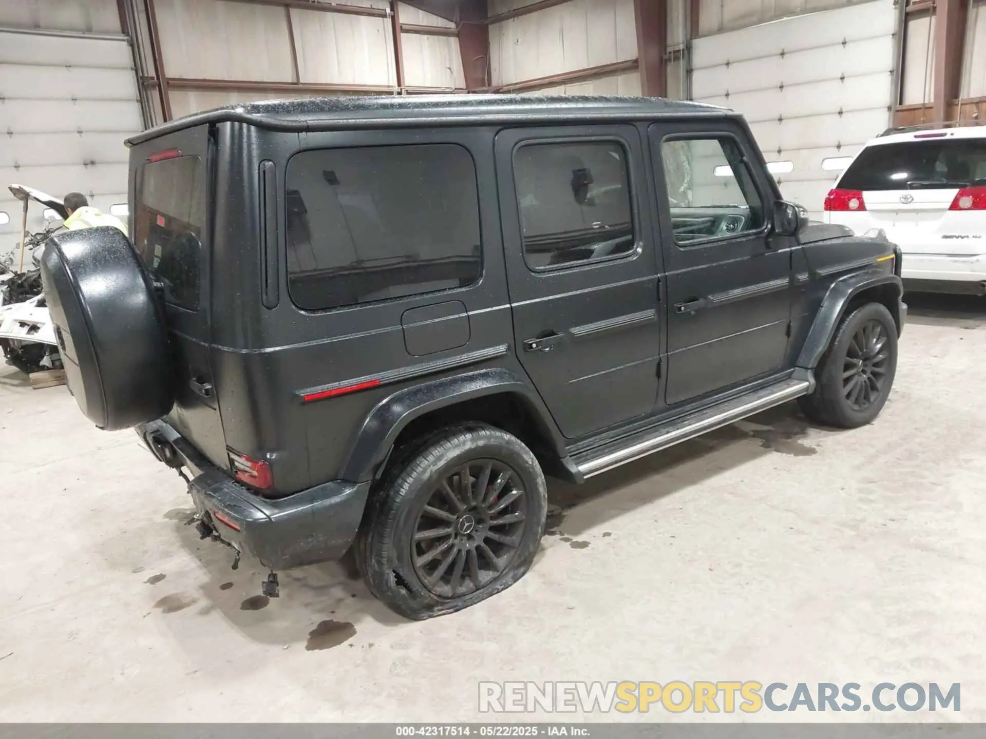 4 fotografías del automóvil dañado W1NYC6BJ8MX383842 MERCEDES-BENZ G 550 2021