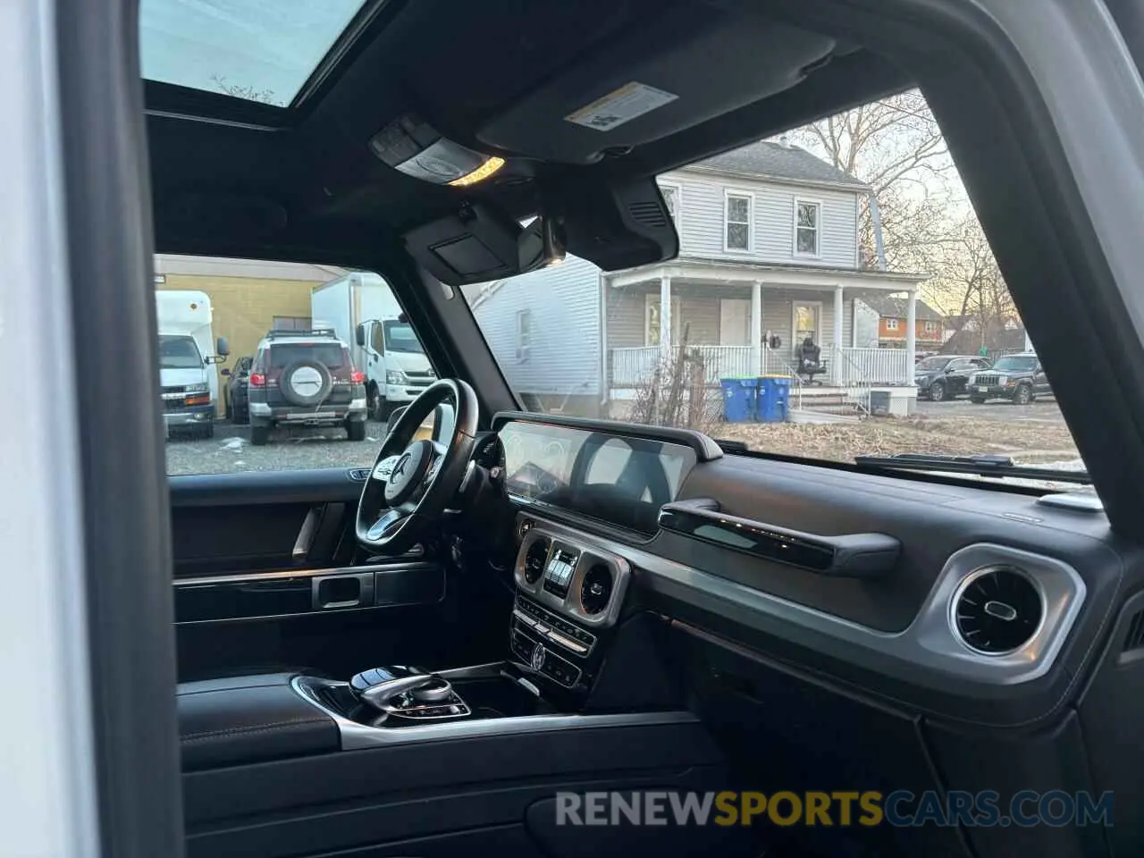 5 fotografías del automóvil dañado WDCYC6BJ3KX302986 MERCEDES-BENZ G-CLASS 2019