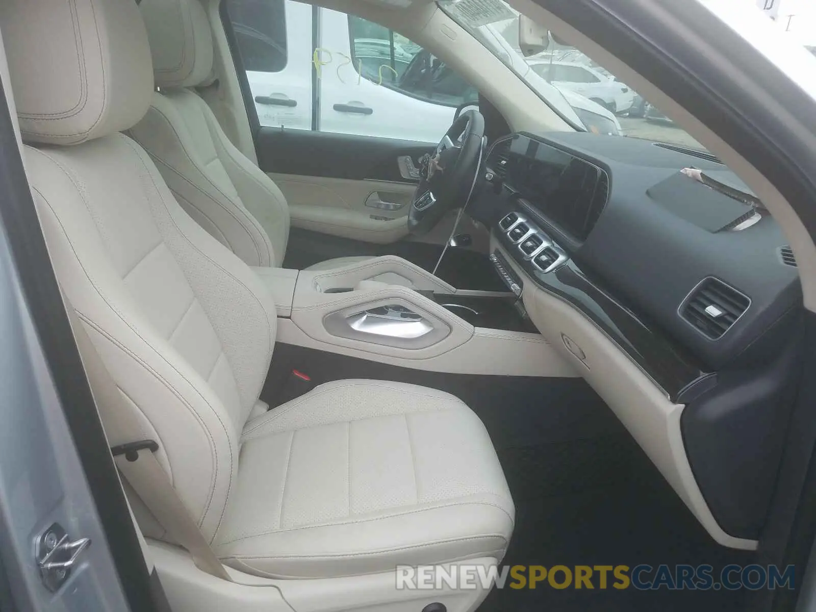 5 fotografías del automóvil dañado 4JGFB4JE8LA112156 MERCEDES-BENZ G CLASS 2020