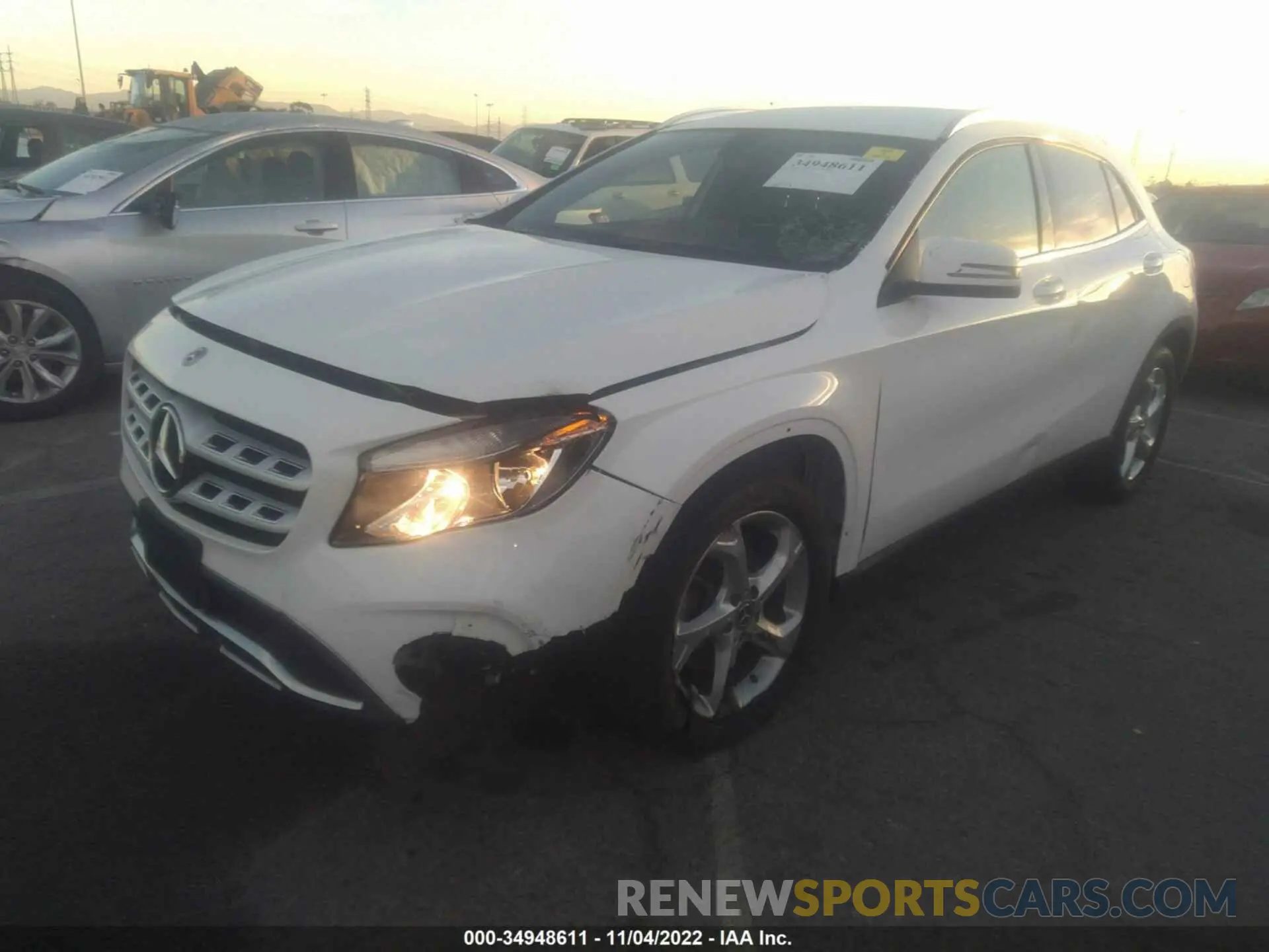 2 fotografías del automóvil dañado WDCTG4EB3KU002177 MERCEDES-BENZ GLA 2019