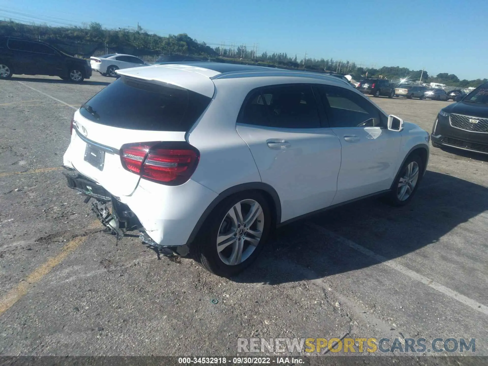 4 fotografías del automóvil dañado WDCTG4EB3KU019464 MERCEDES-BENZ GLA 2019