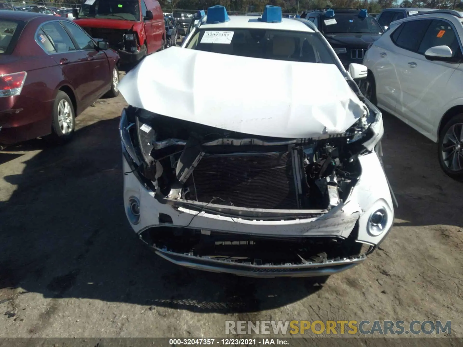6 fotografías del automóvil dañado WDCTG4EB4KU000387 MERCEDES-BENZ GLA 2019