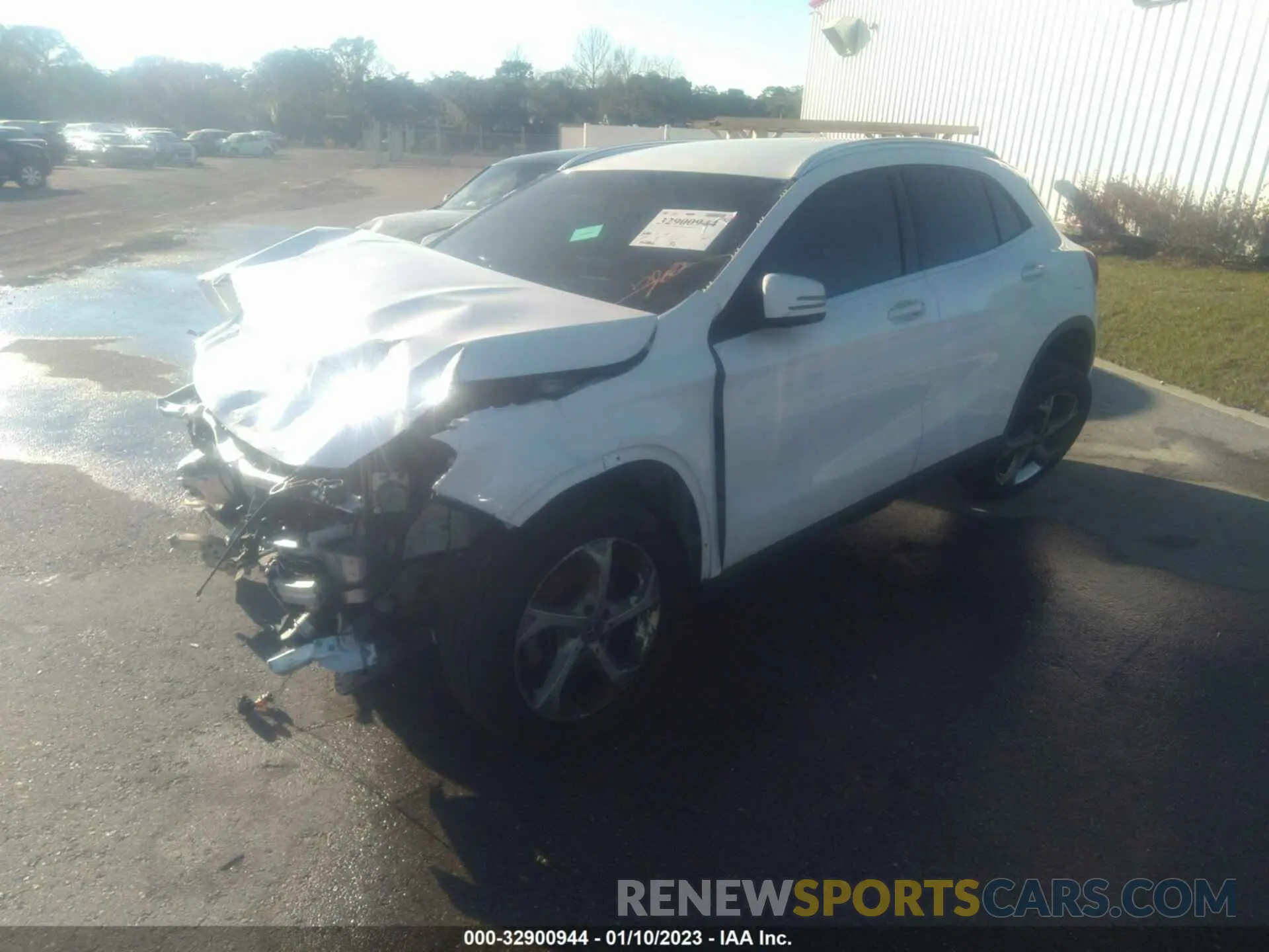 2 fotografías del automóvil dañado WDCTG4EB6KU000293 MERCEDES-BENZ GLA 2019