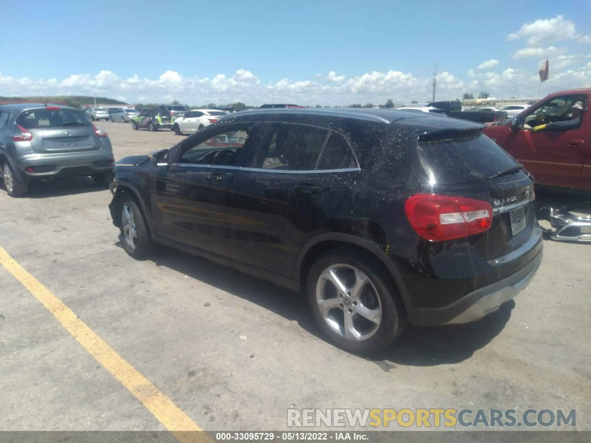 3 fotografías del automóvil dañado WDCTG4EB7KU015045 MERCEDES-BENZ GLA 2019